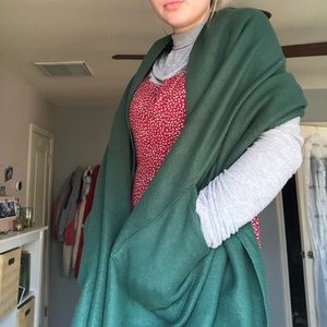 Green blanket scarf